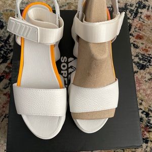 sorel kinetic sandal-white Sandals